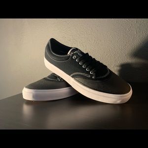 Converse Crimson Core Canvas  Size 11